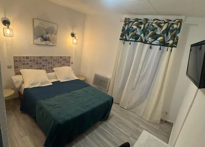 Hotel Du Champs De Mars