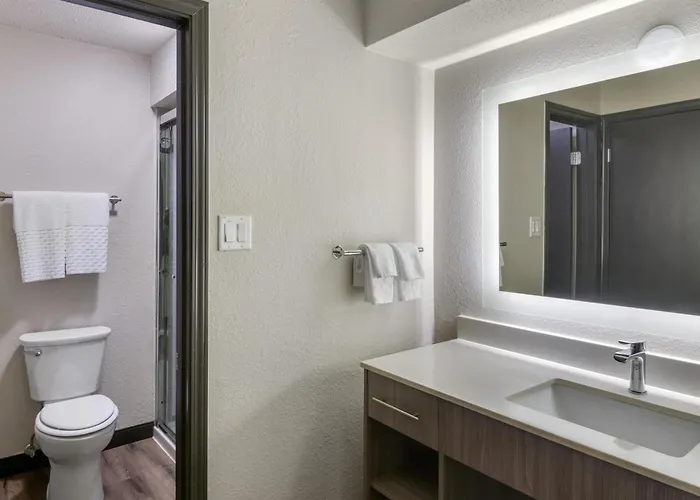 Best Western Fishkill Inn & Suites