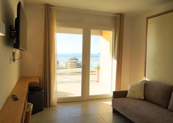 Hôtel-Club du Domaine d'Aiguebelle, USSIM Vacances