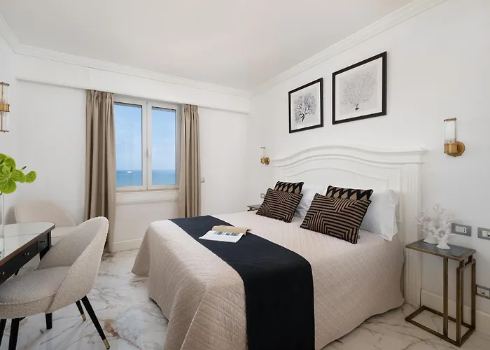 Hotel President