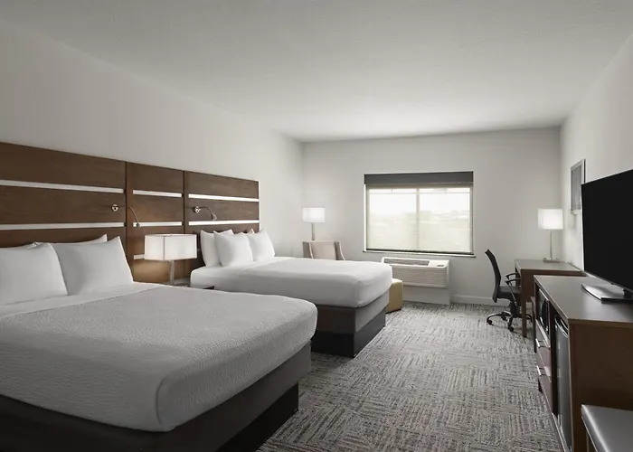 Best Western Plus College Station Inn & Suites