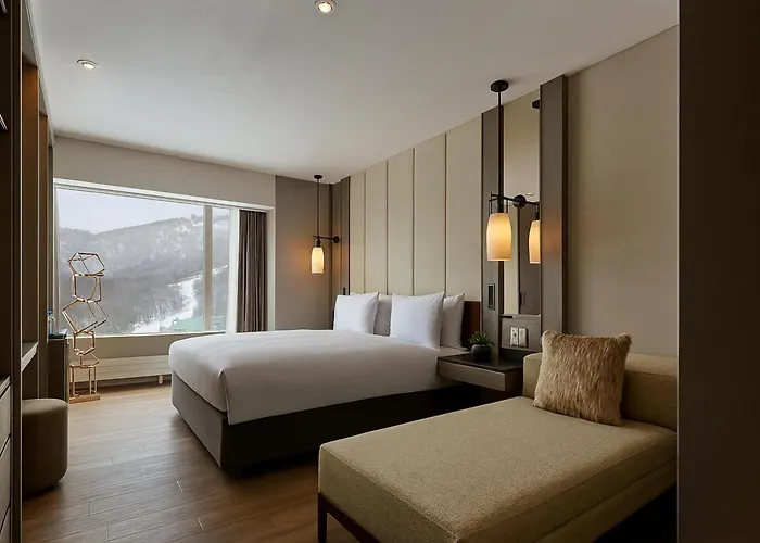 Hinode Hills Niseko Village, Curio Collection By Hilton