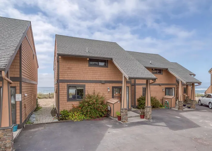 Breakers Beach House 7