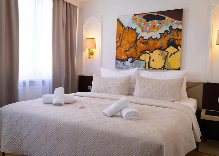 Hotel Attache L Contactless Check-In Vienna