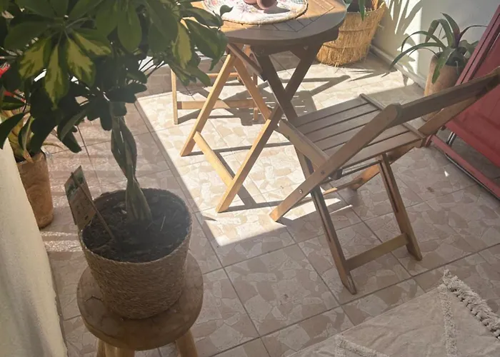 Cosy T2 avec terrasse à 5 min de la plage