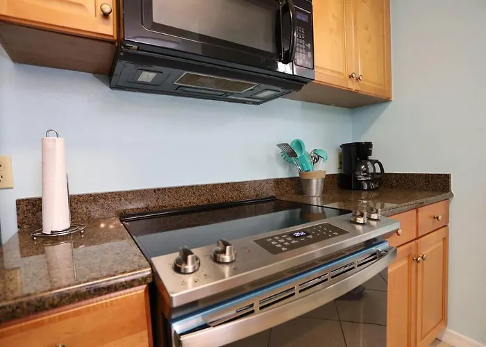 Emerald Shores: Steps From The Gulf, Navarre Beach