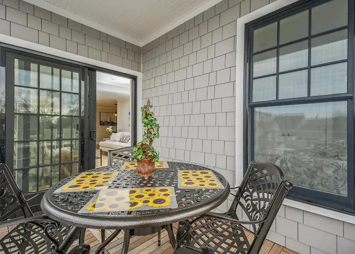 Luxury Downtown Harwich Port Condo Retreat
