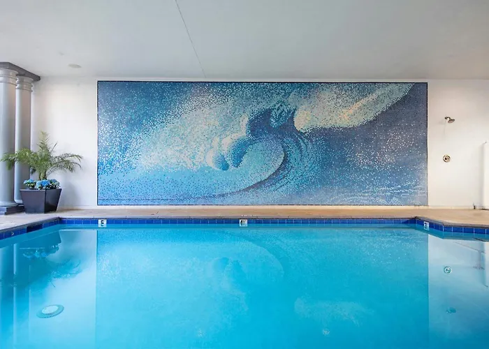 Peacock Suites