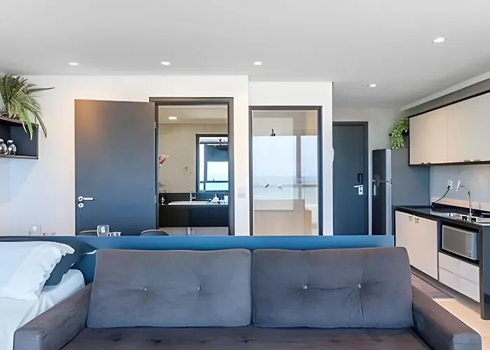Bhs Flat A Beira Mar 2203
