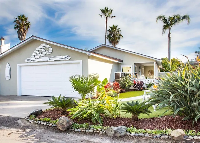 Adorable Octopus Hideaway 2 Min Walk To The Beach!