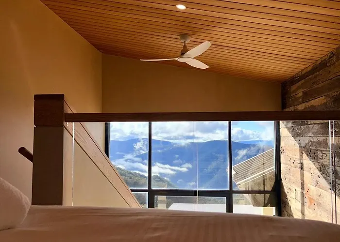Mt Buller Chalet Hotel & Suites