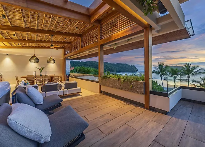 Azura Beach Resort (Adults Only)