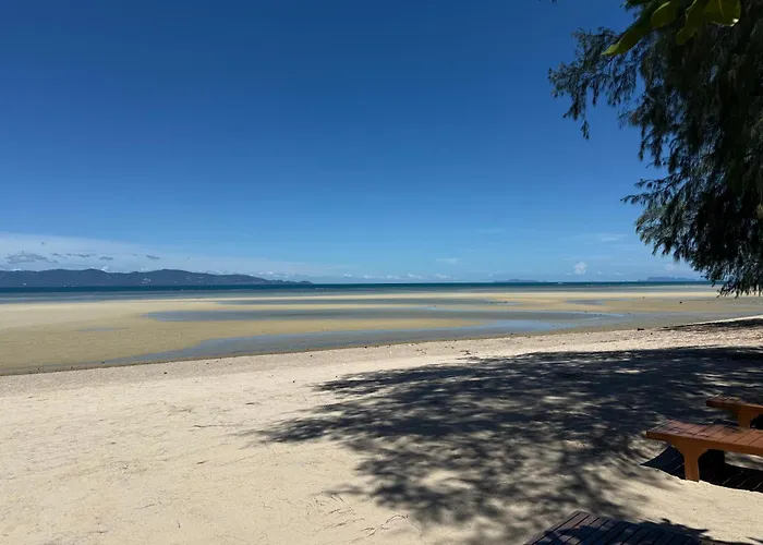 Cheeva Beach Resort