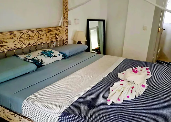04 beach cottage malindi