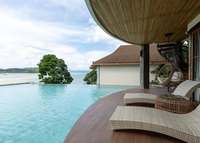 Sinae Phuket Luxury Hotel