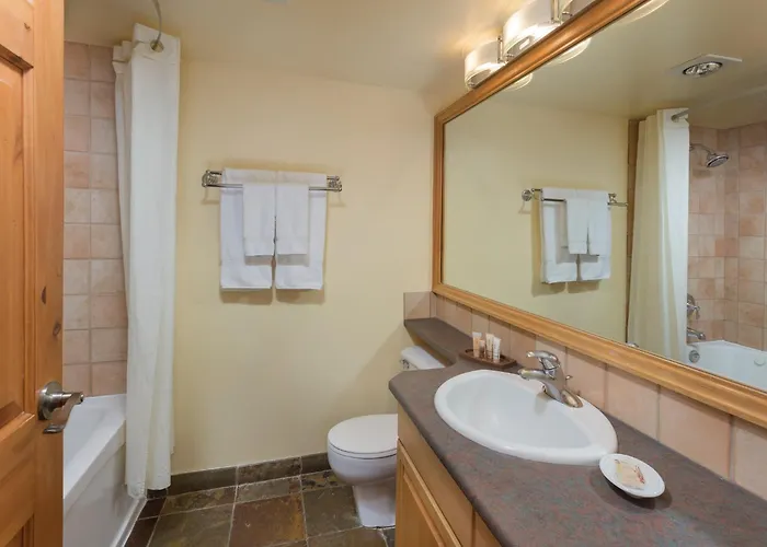 Mountainside Lodge