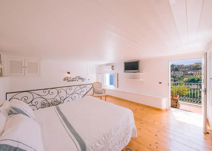 Villa Mary Suites