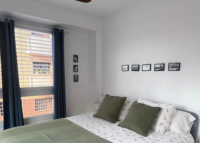Apartamento Luminoso Con Parking A 250 M De Playa Y Centro