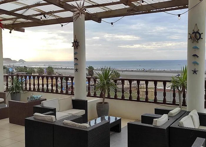 Hotel Nuevo Amanecer Malabrigo