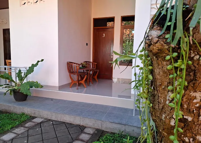 Manda Homestay