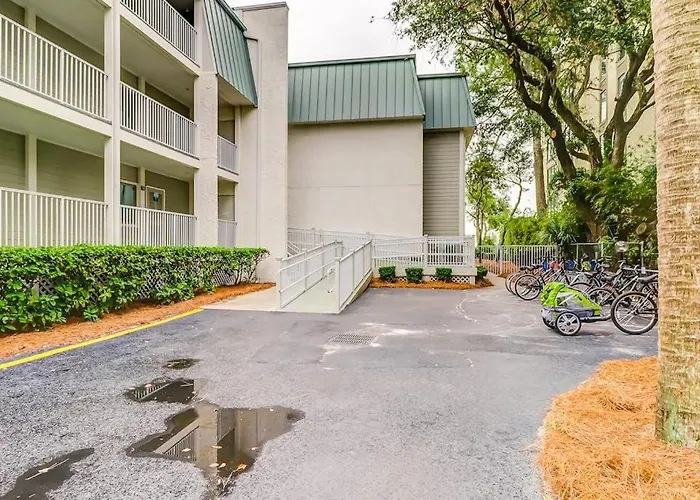 Beachwood Place 1H