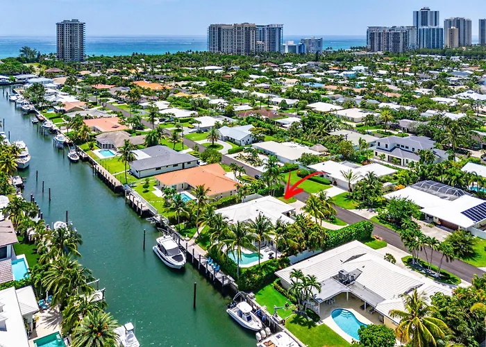 Seven Palms Waterfront- Private Dock, Heated Pool & Lanai -Walk To Beach! By Maven Vacation Rentals