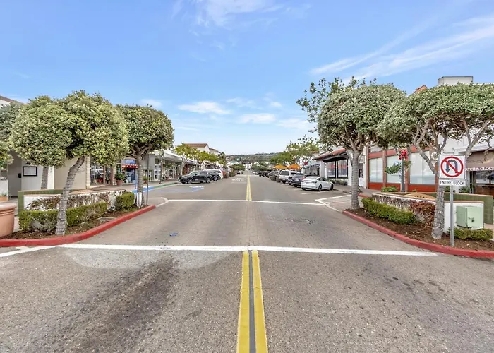 Azul On Avenida Del Mar Half Mile To The Pier 5 Suites