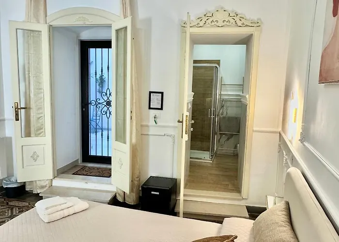 La Corte Rooms