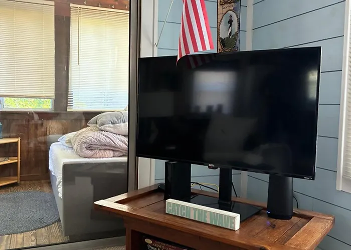 Captain'S Quarters
