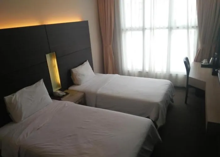 Grand Medallion Hotel