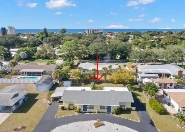 1Br Venice Home With Private Beach Access - Golden Beach Haven