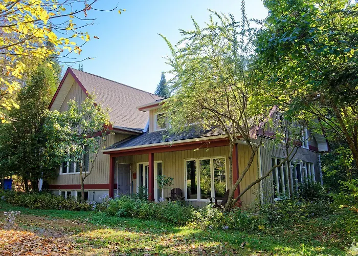 Lakefront Cottage 30 Minutes From Ottawa Downtown