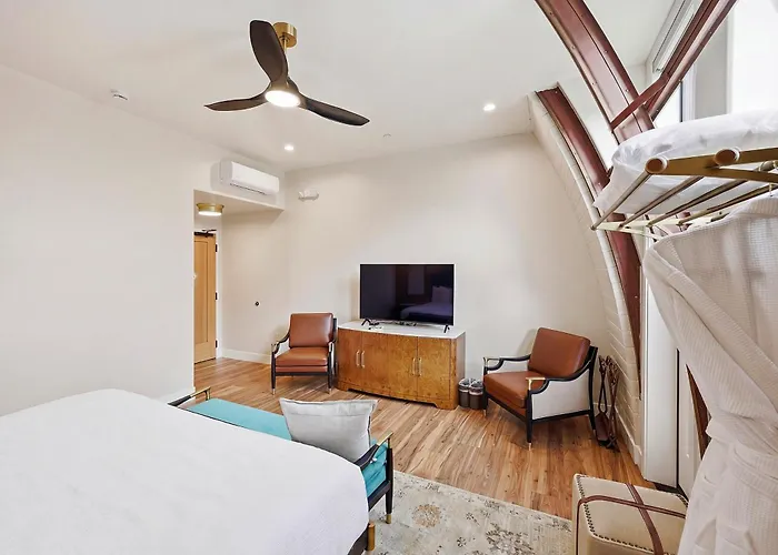The Q Inn