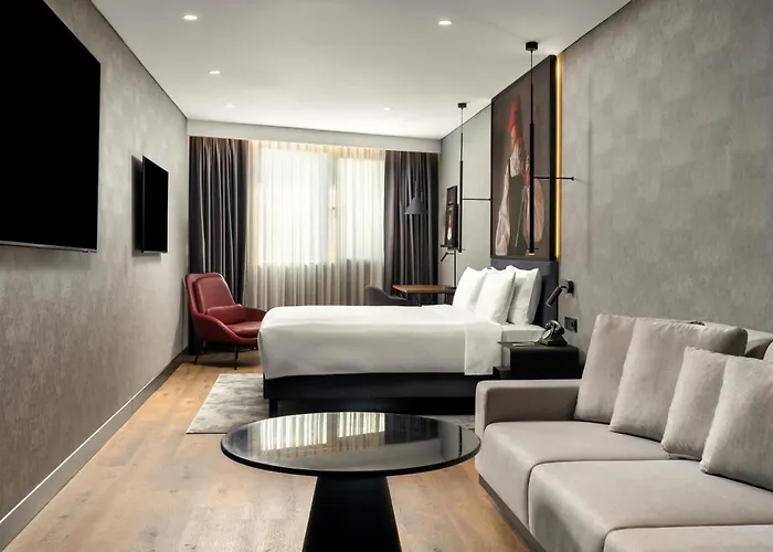 Radisson Red Izmir Point Bornova