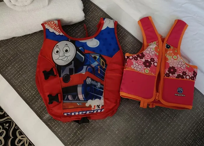 H&A Private Suite Inside H Elite Hotel - Video Games, Netflix, Pelampung, Life Jacket, Kids Toys, Super King Bed