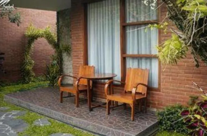 Rumput Hotel Resort & Resto