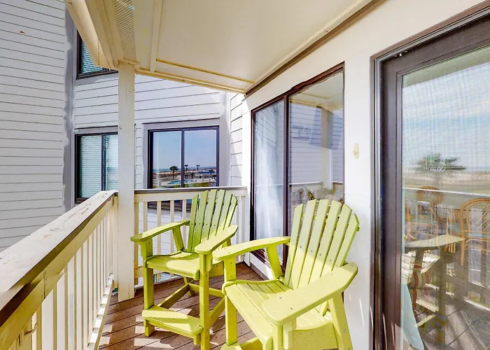 Second-Floor Condo With Pool Hot Tub Ocean View Fast Wifi & Central Ac