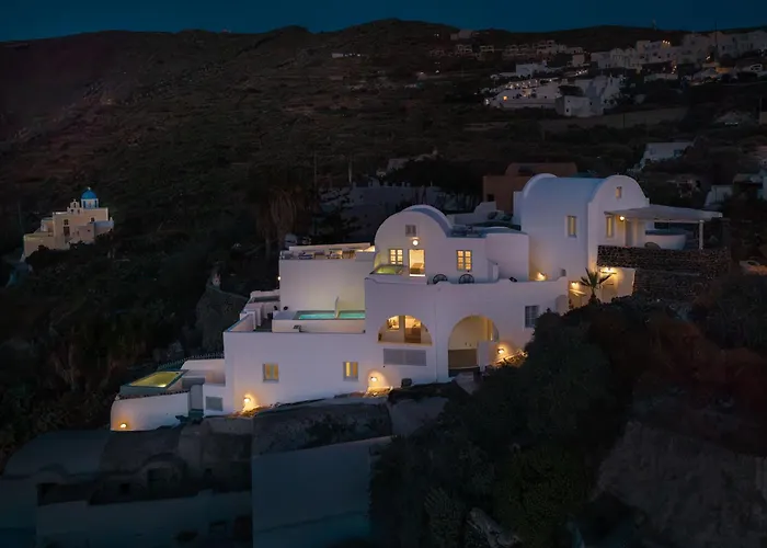 Elios Cave Suites