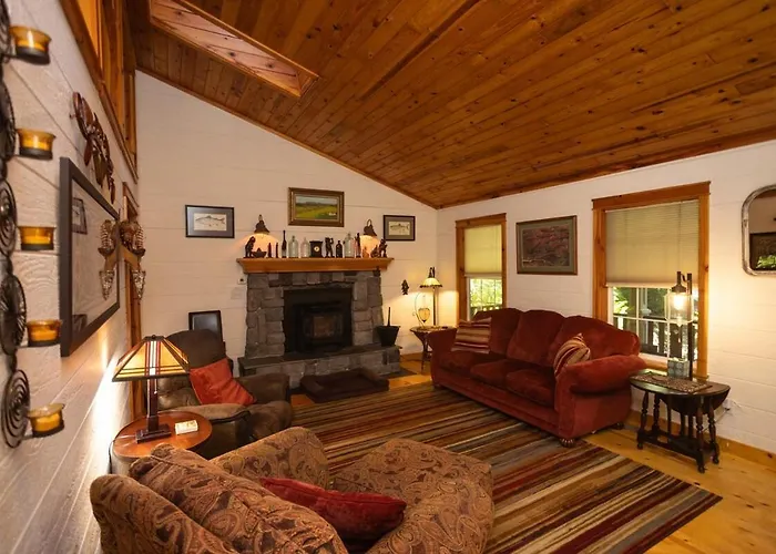 Cozy Mt Hood Adventures Home With Hot Tub