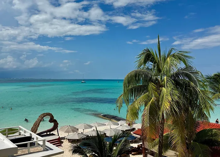 Charly Beach Hotel