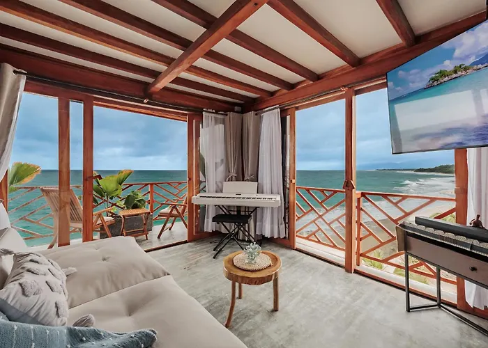Jaguar Beachfront Ecohotel & Spa
