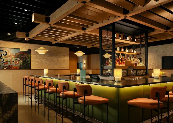 The Davenport Grand, Autograph Collection