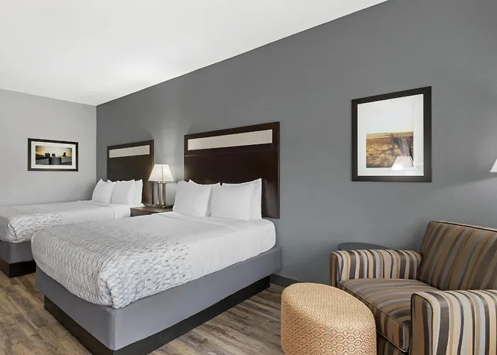 Best Western Plus Lake Jackson Inn & Suites