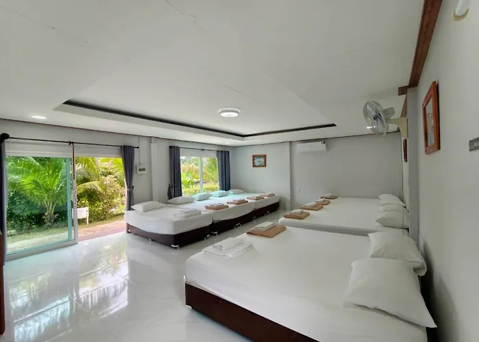 Lamphurai Riverside Resort And Spa