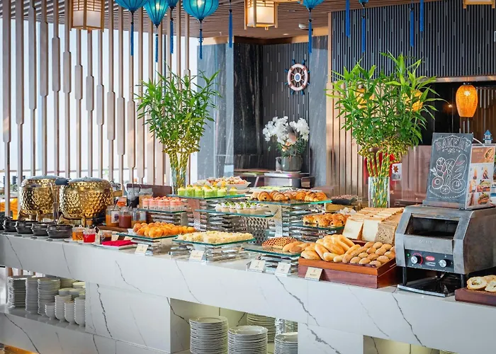 Le Sands Oceanfront Danang Hotel