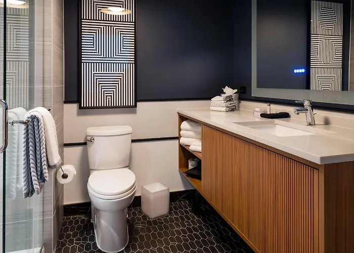 Cambria Hotel Boston Somerville