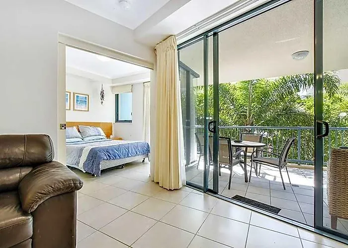 1 Bedroom - Resort Pool And Beach - Alex
