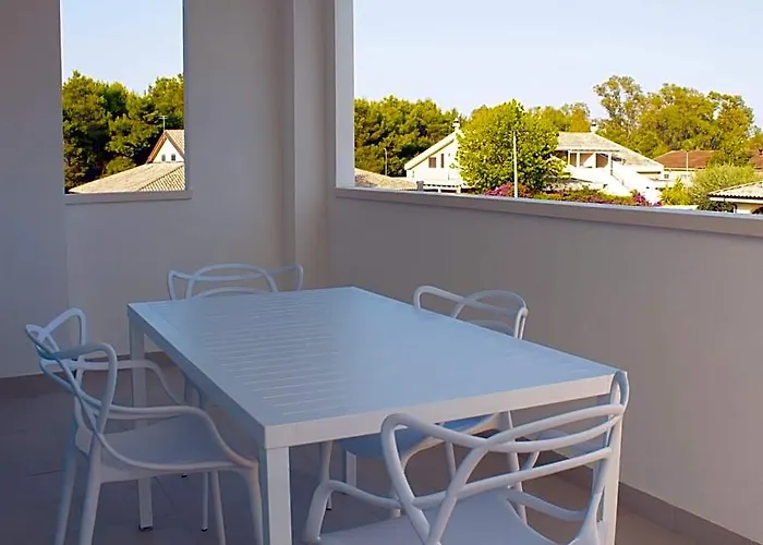 Sunshine Luxury Apartments - Private Pool And Beach - Policoro Lido