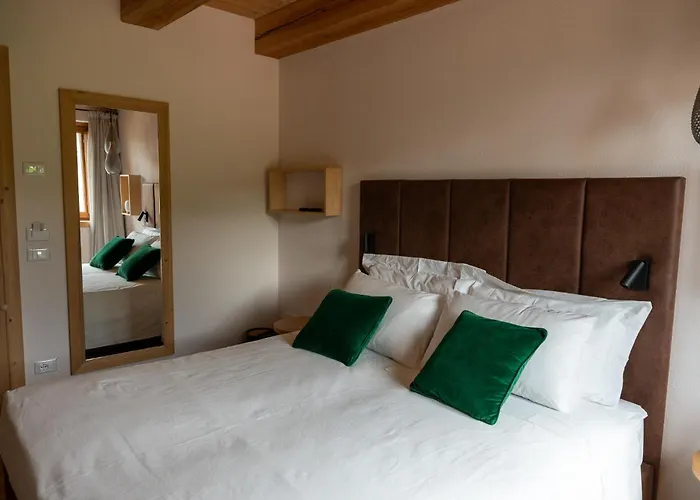 Aura Relais