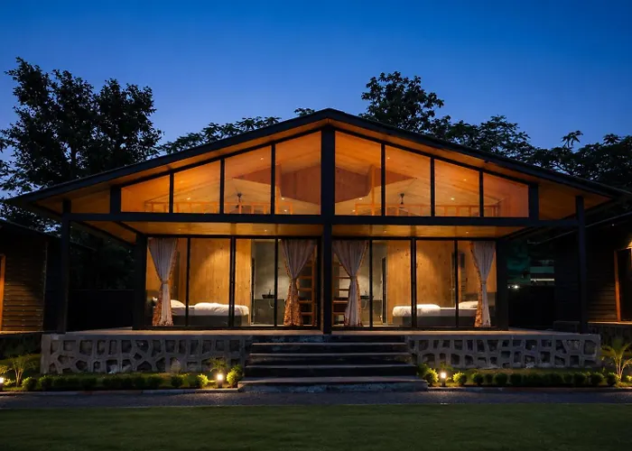 Shreephal Luxury Lake Resort - Hatgad, Saputara